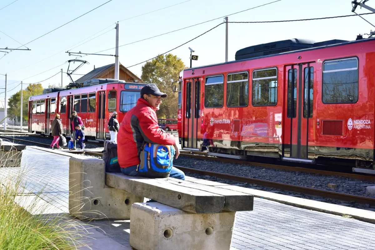 El corte del Metrotranvía fue desde las 23 del jueves hasta las 11.45 del viernes