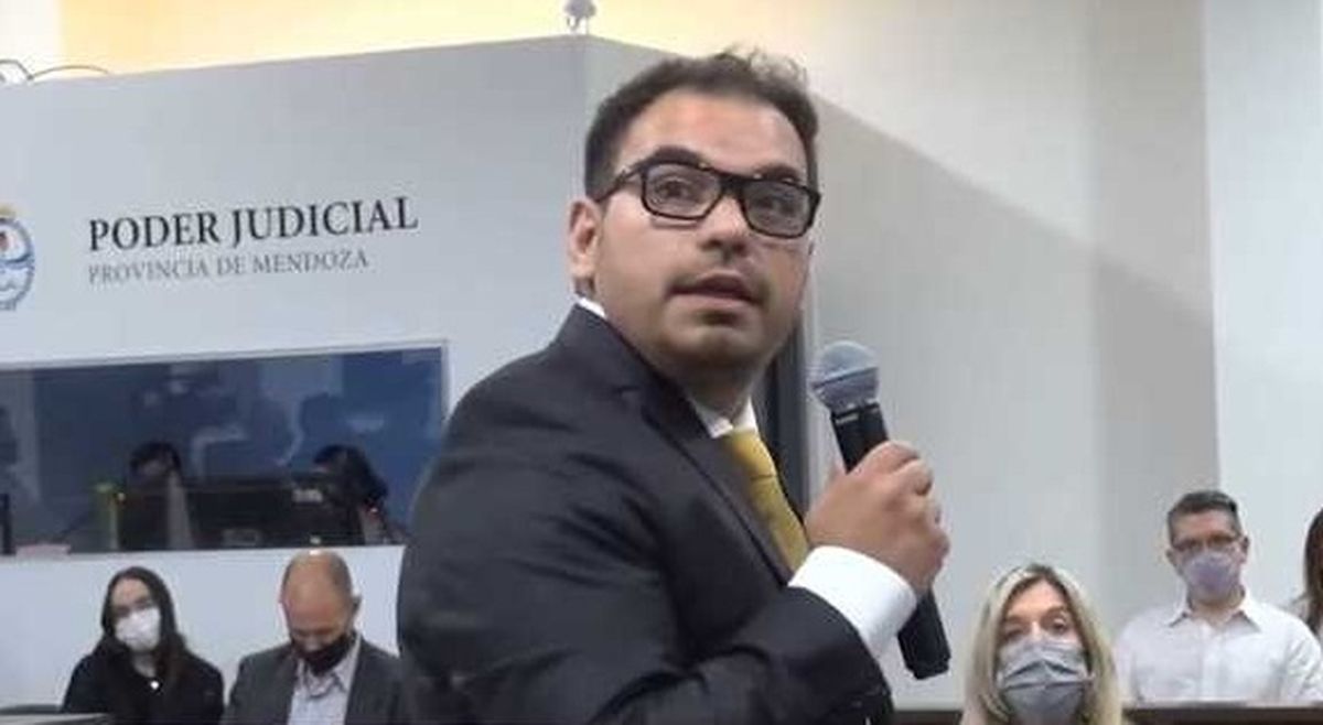 Maximiliano Legrand, abogado de la familia del adolescente transgénero.