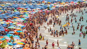 Mientras evitan Medio Oriente, millones de europeos están ayudando a España a romper récords turísticos Mientras evitan Medio Oriente, millones de europeos están ayudando a España a romper récords turísticos