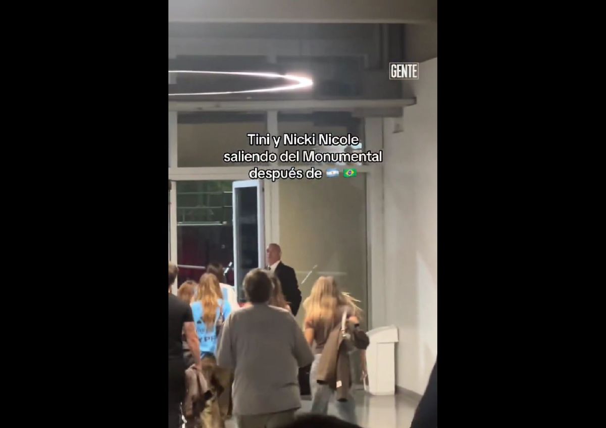 Tini, Emilia y Nicki Nicole, saliendo del Mas Monumental. Fuente: Gente. Tini, Emilia y Nicki Nicole, saliendo del Mas Monumental. Fuente: Gente.