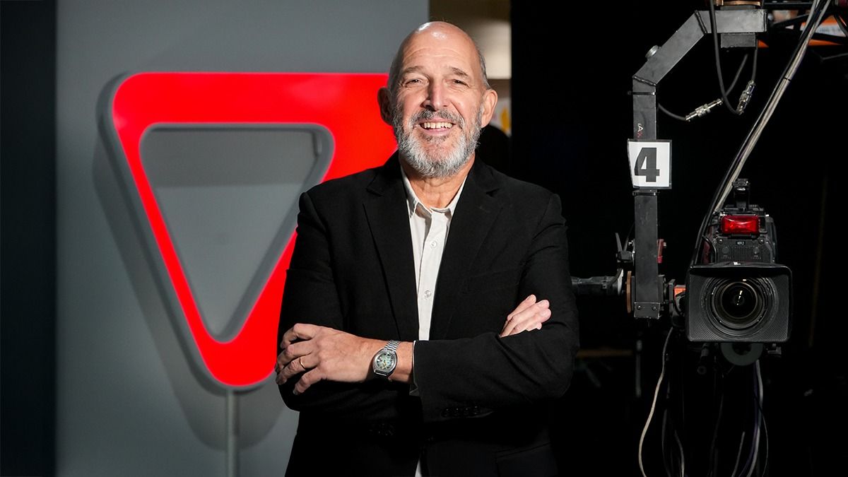 Sergio Dimaría, periodista de Canal 7 desde la década del ´80, está nominado al Martín Fierro. Fotos: Martín Pravata