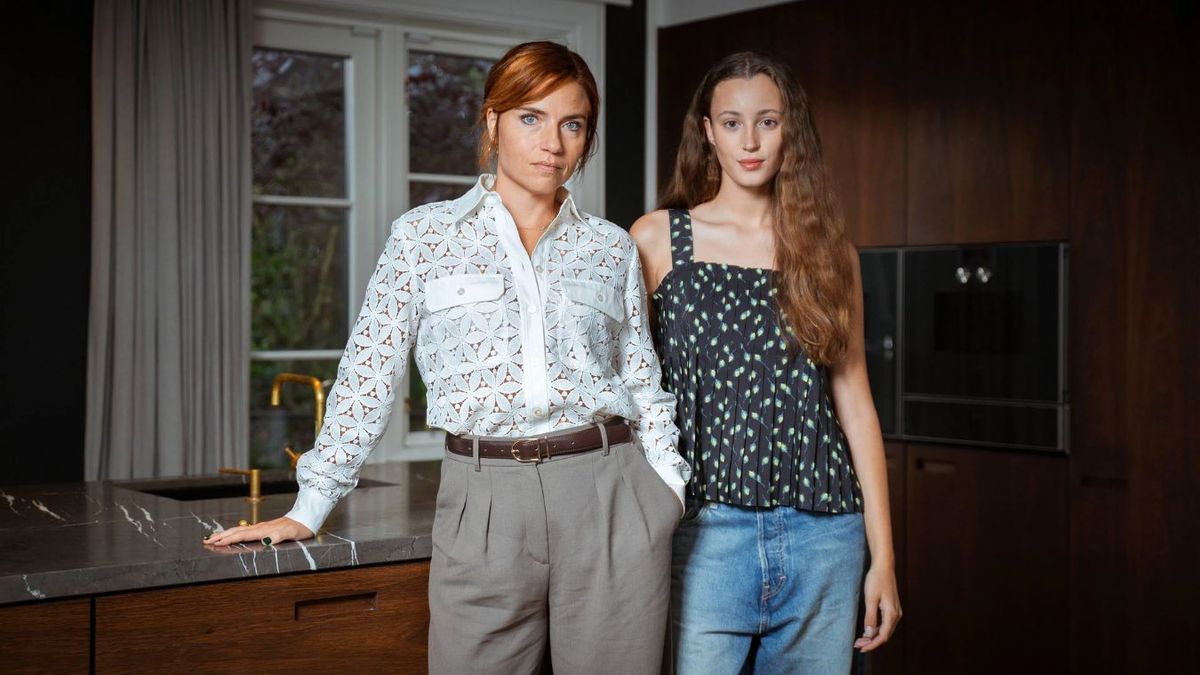 Mango es un drama romántico conmovedor y emotivo. Mango es un drama romántico conmovedor y emotivo.