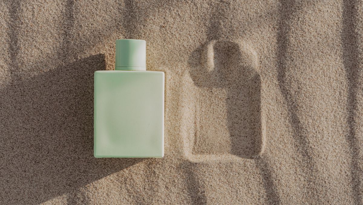 El calor y el sudor hacen que los perfumes duren menos en el cuerpo. El calor y el sudor hacen que los perfumes duren menos en el cuerpo. 