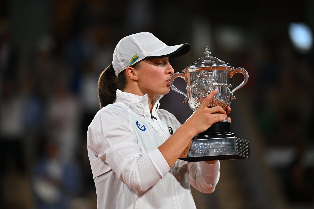 Iga Swiatek, la número uno del mundo, ganó su segundo Roland Garros