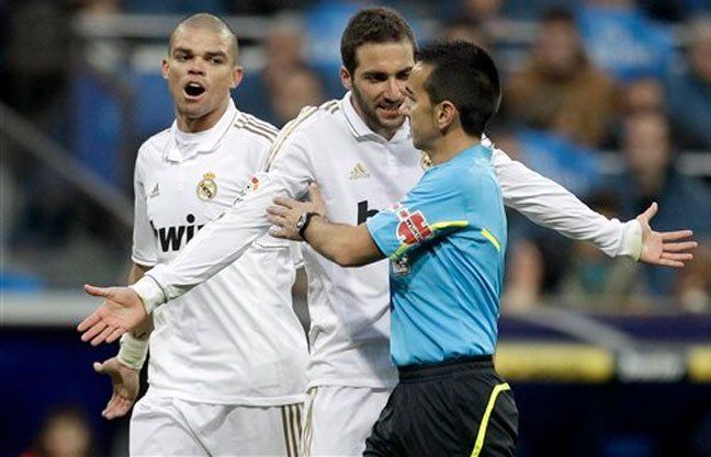 Real Madrid le ganó al Gijón y mantiene la ventaja en la punta
