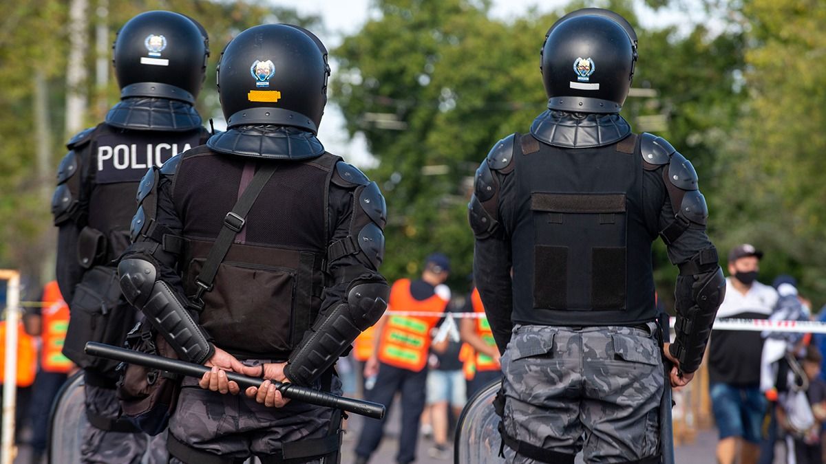 El oficial de la Policía de Mendoza Fernando Vegas, de 39 años, habló de la riña con su superior, un subcomisario de 42 años.