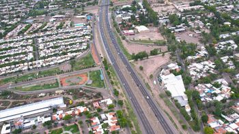 El Gobierno llamó a licitación para el nuevo puente en Ruta 40 y Aristóbulo del Valle El Gobierno llamó a licitación para el nuevo puente en Ruta 40 y Aristóbulo del Valle