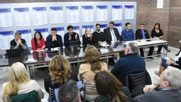 Los ministros Natalio Mema y Víctor Fayad expusieron este martes en la Legislatura sobre la adenda que se firmó con la Nación para usar los fondos de Portezuelo.