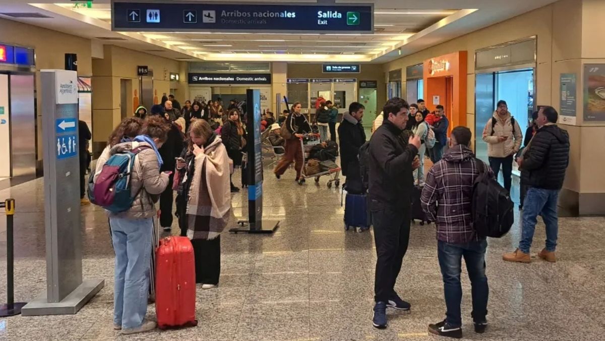 Un vuelo que debía partir a Buenos Aires al mediodía se demoró casi 12 horas para arribar. (Imagen de archivo).