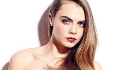 Cara Delevingne se desnudó para una revista
