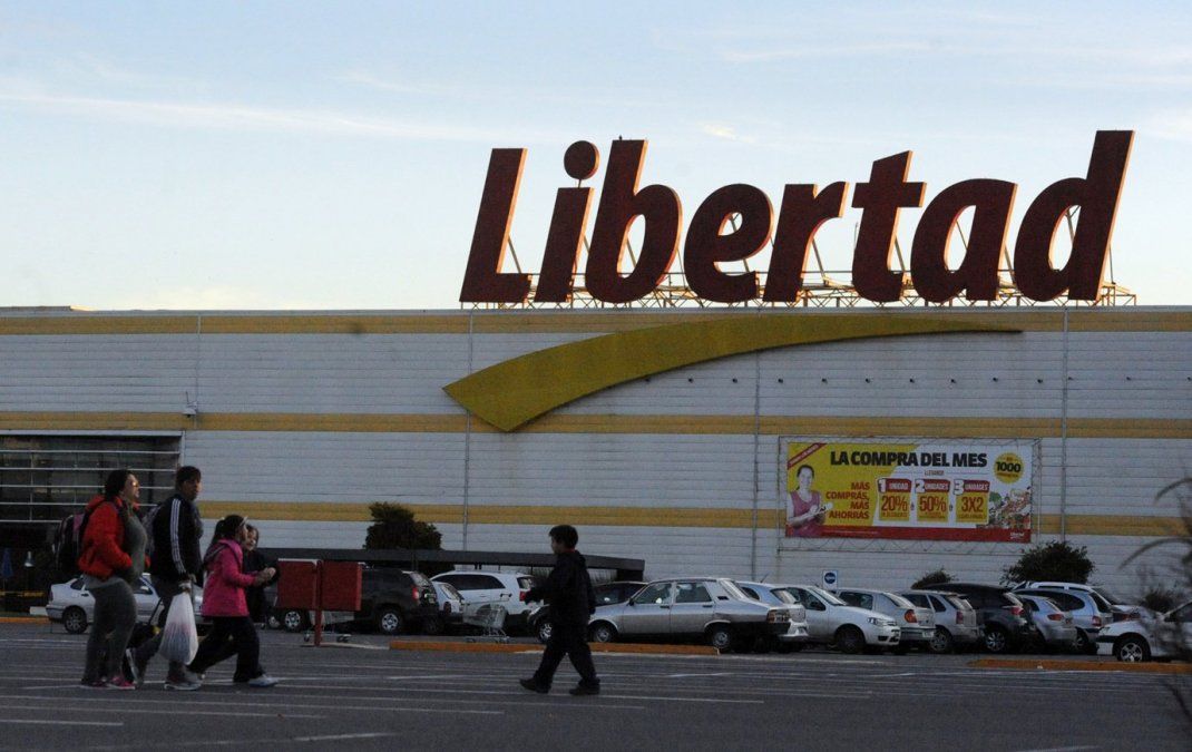El curioso robo fue detectado en el hipermercado Libertad, ubicado en Godoy Cruz.