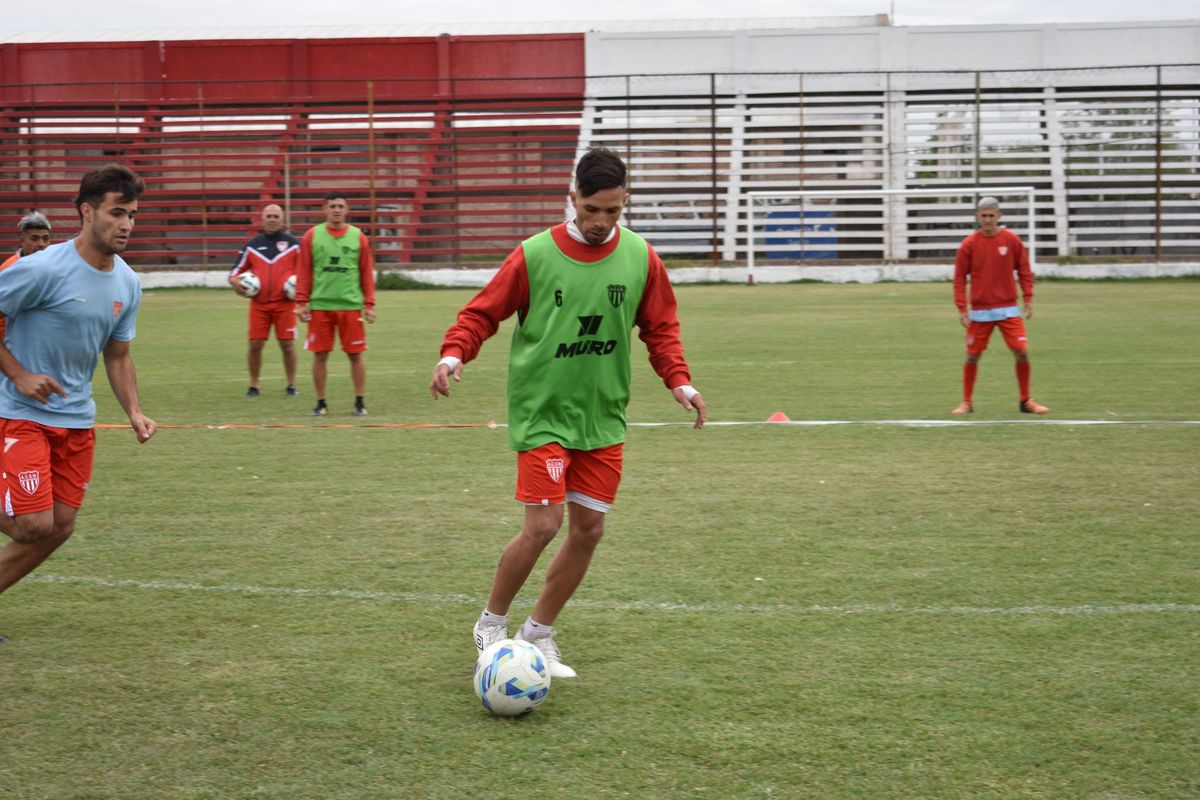 El Chimi Navarro se ilusiona con hacer una buena campaña con San Martín en el Federal A.