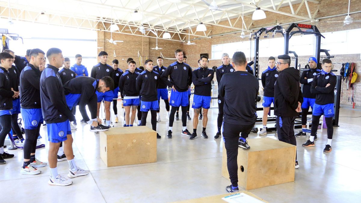 El Tomba luego de unos días de descanso, retornó al trabajo en Coquimbito. El Tomba luego de unos días de descanso, retornó al trabajo en Coquimbito.