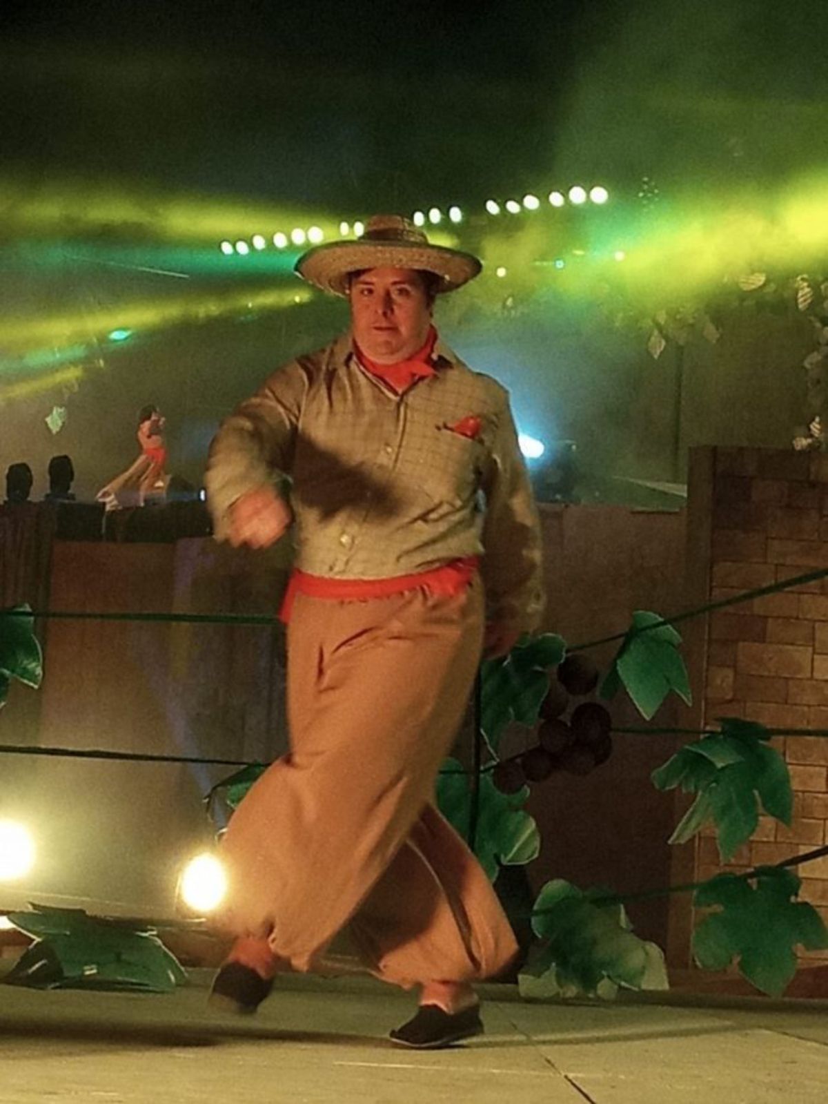 Dentro de las muchas disciplinas que cultiva Germán, el baile, y en particular el folclórico, es de las principales.