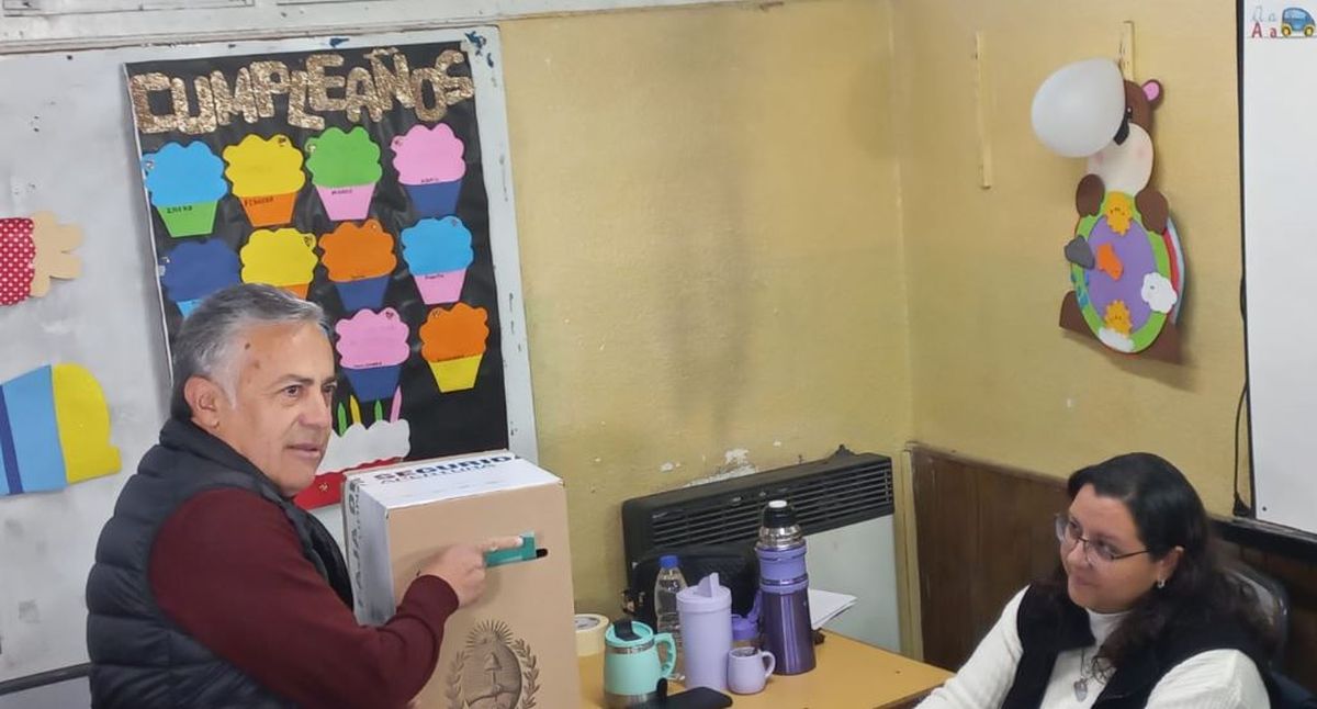 Alfredo Cornejo votó en Godoy Cruz.