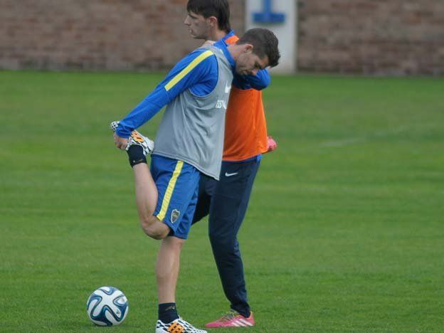 Gago y Orión fueron titulares en la práctica de Boca