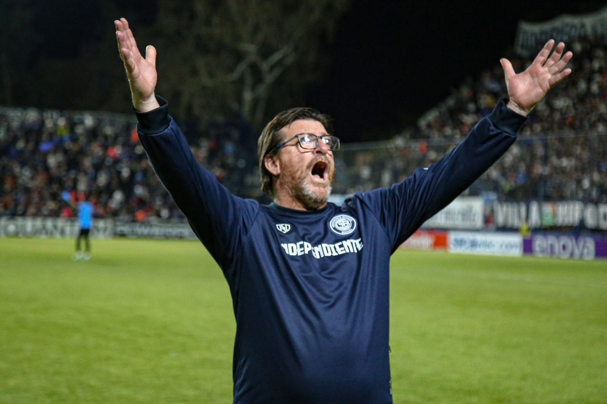 Alfredo Berti quedará para siempre como el DT que ascendió a Independiente Rivadavia Alfredo Berti quedará para siempre como el DT que ascendió a Independiente Rivadavia