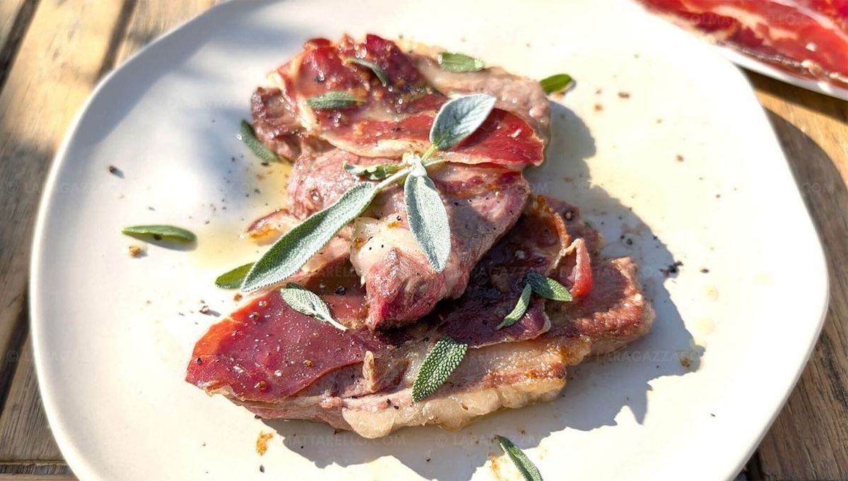 La saltimbocca a la romana es una de las mejores recetas con jamón serrano para sorprender a todos en la mesa. La saltimbocca a la romana es una de las mejores recetas con jamón serrano para sorprender a todos en la mesa.