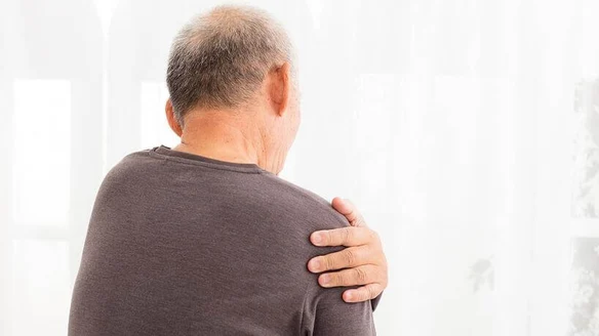 El dolor de hombro puede estar asociado al cáncer de pulmón. El dolor de hombro puede estar asociado al cáncer de pulmón. 