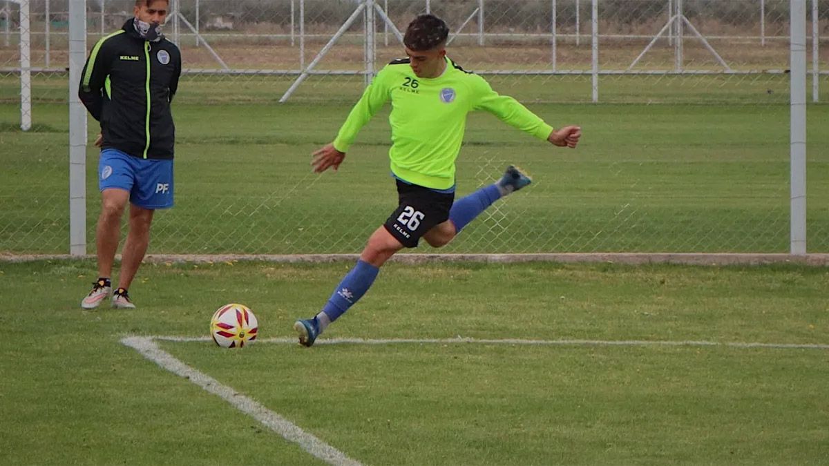 Juan Brunetta fue anunciado como nuevo refuerzo del Parma