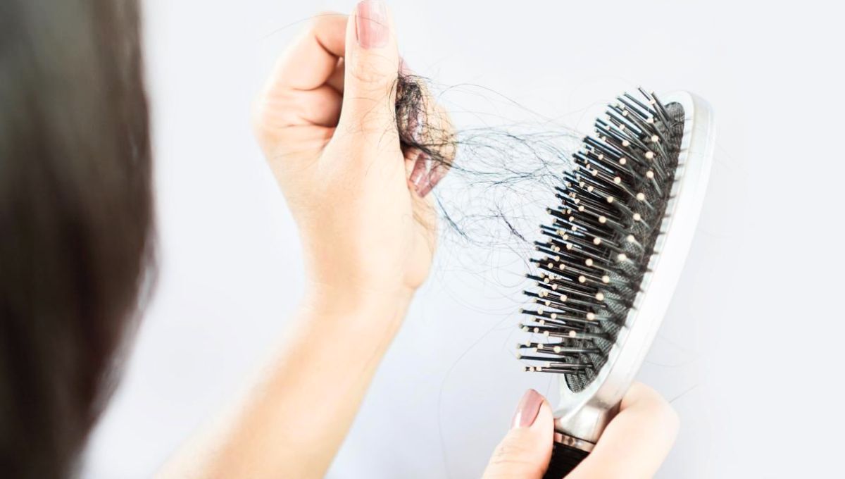 Cómo prevenir la caída del cabello usando romero y cebolla: mezcla casera efectiva