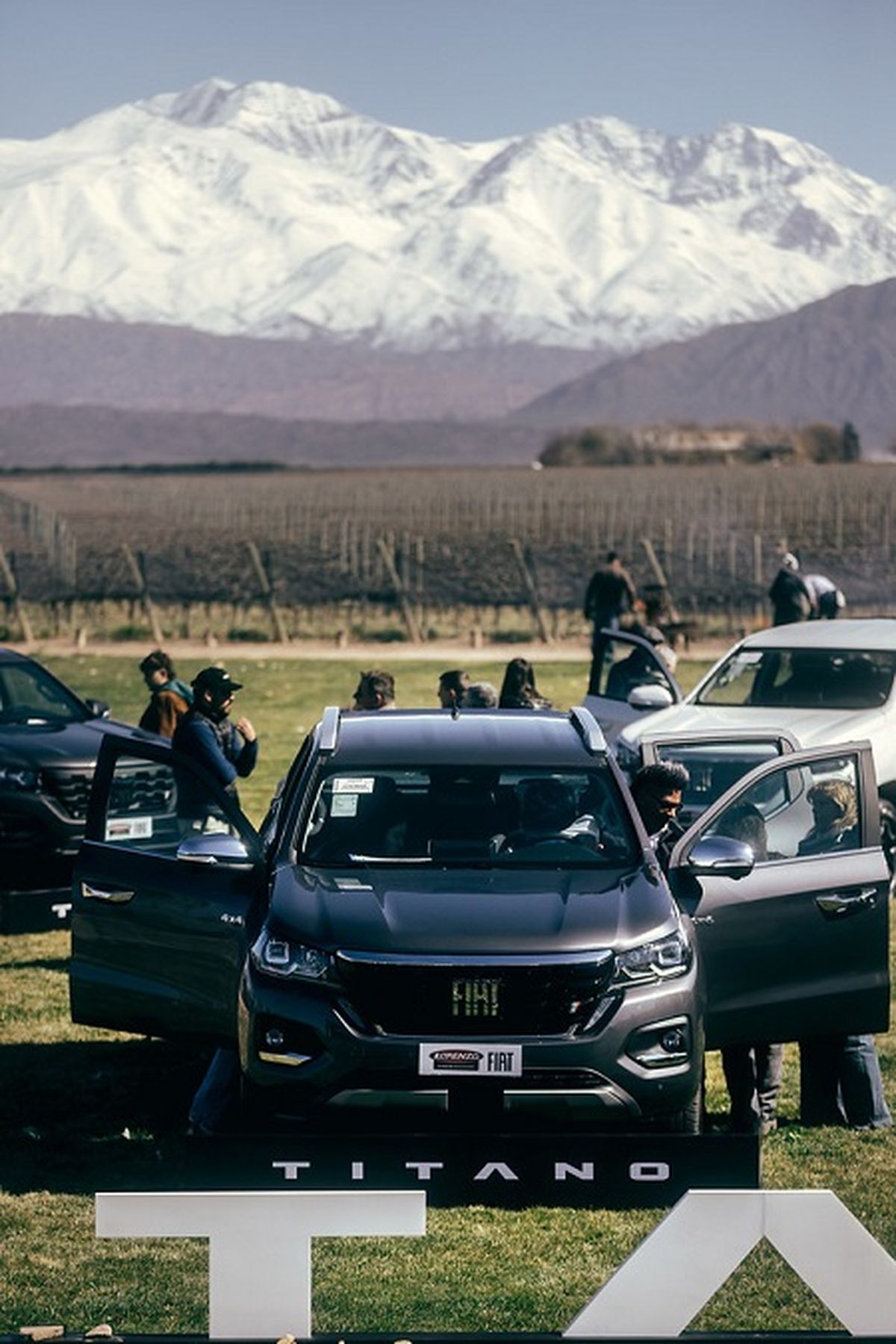 Lorenzo Automotores Fiat, concesionario oficial en Mendoza, se destacó a nivel nacional al obtener el tercer puesto en la categoría A de Concesionarios FIAT. Lorenzo Automotores Fiat, concesionario oficial en Mendoza, se destacó a nivel nacional al obtener el tercer puesto en la categoría A de Concesionarios FIAT.