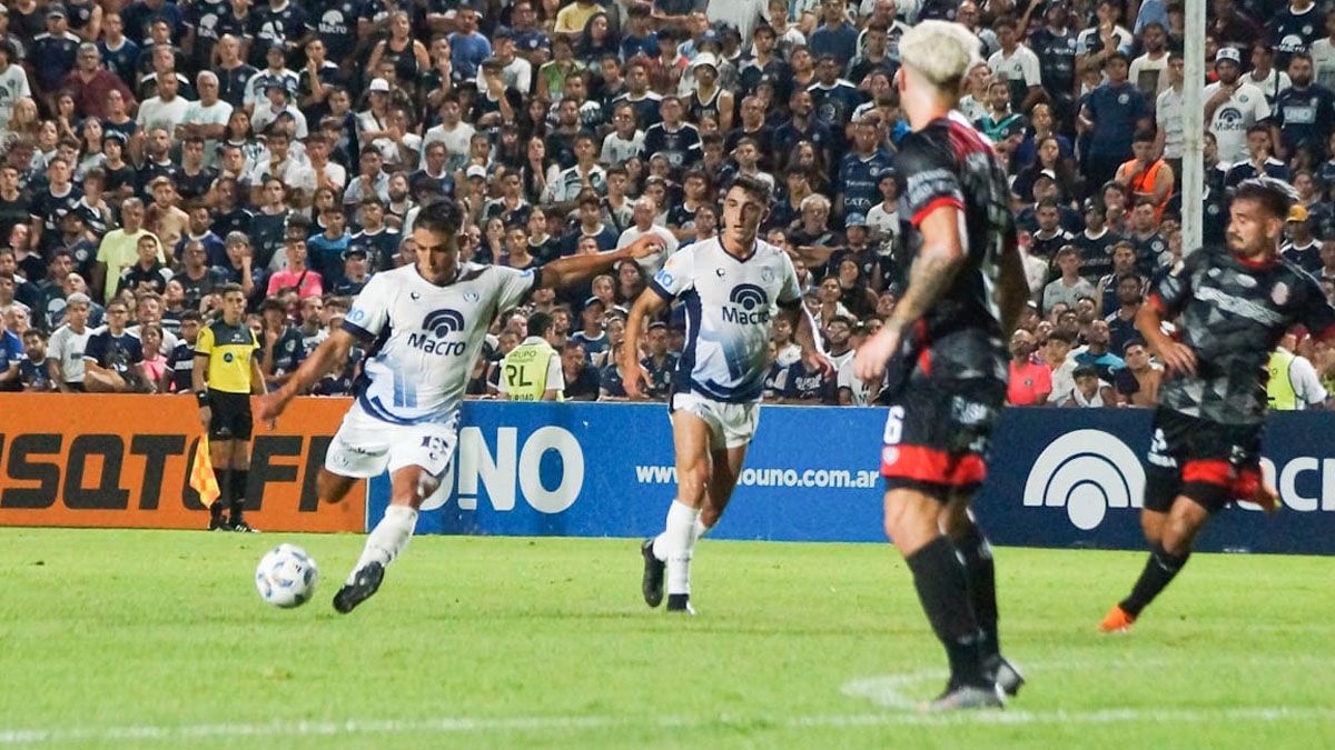 Independiente Rivadavia perdió en casa ante Barracas Central (UNO/Nicolás Ríos) Independiente Rivadavia perdió en casa ante Barracas Central (UNO/Nicolás Ríos)