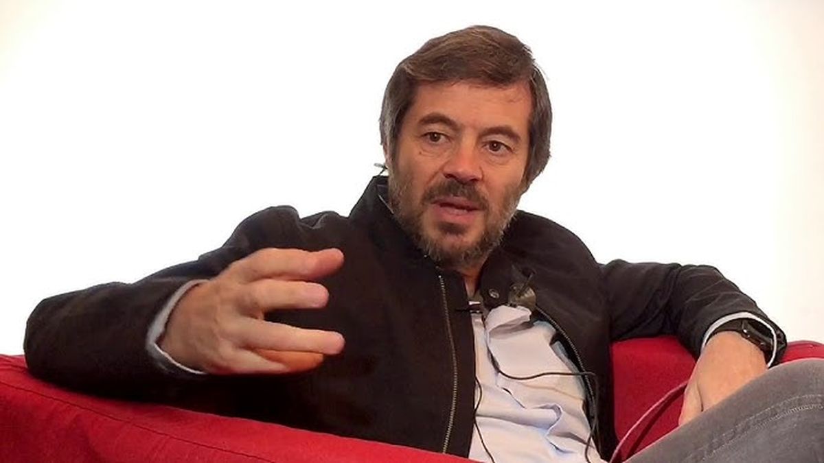 Ricardo Coler es médico, escritor, periodista y fotógrafo.