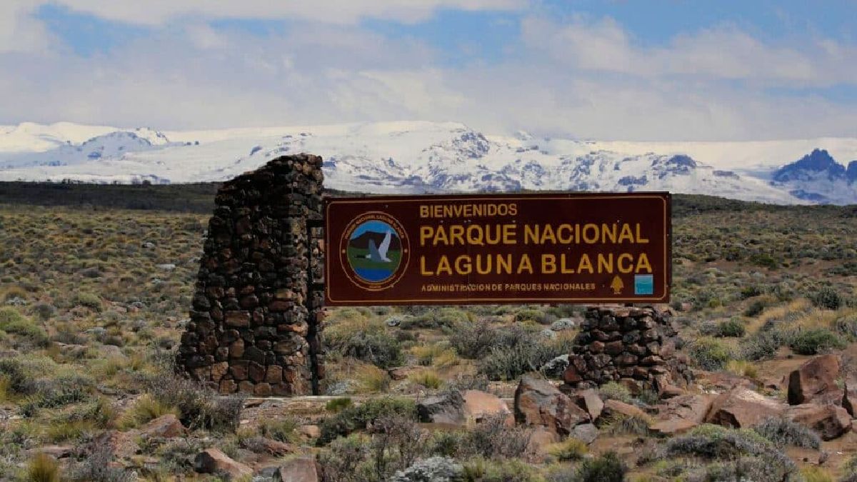 La laguna es una reserva natural dentro de este pueblo. La laguna es una reserva natural dentro de este pueblo.