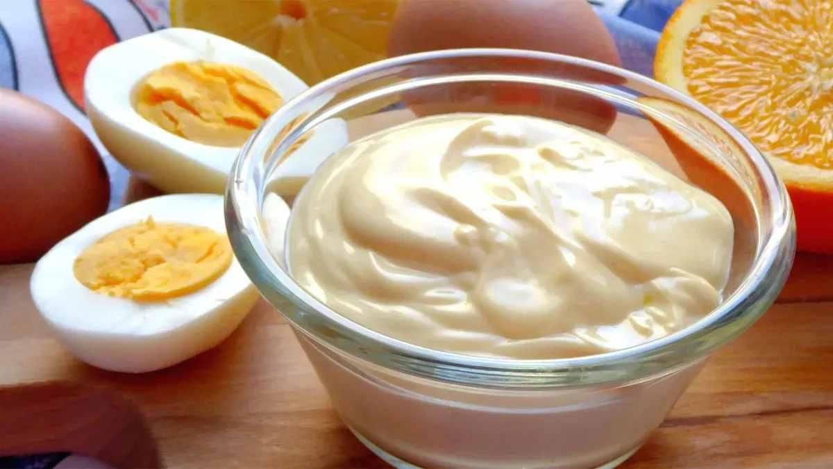 Mayonesa de huevo duro.