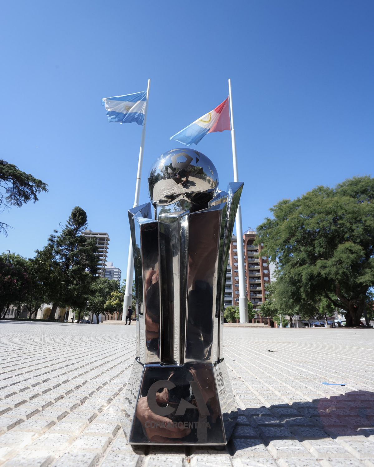 La Copa Argentina ya está en Santa Fe a la espera de un nuevo campeón. La Copa Argentina ya está en Santa Fe a la espera de un nuevo campeón.