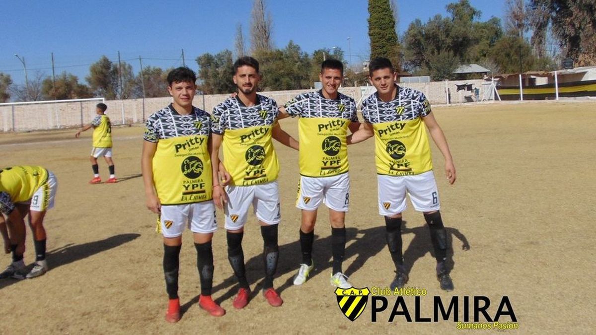 En Palmira fueron titulares 4 hermanos. Son Maxi, Juan Pablo , Agustín y Jesús. Foto gentileza Atlético Palmira.