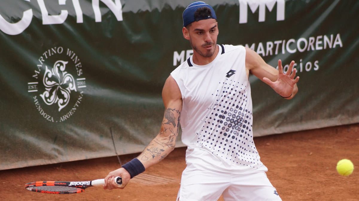 Francisco Bahamonde protagonizó el mejor partido de la jornada en el ITF M25 Mendoza que se juega en el Mendoza Tenis Club (UNO/Nicolás Ríos) Francisco Bahamonde protagonizó el mejor partido de la jornada en el ITF M25 Mendoza que se juega en el Mendoza Tenis Club (UNO/Nicolás Ríos)