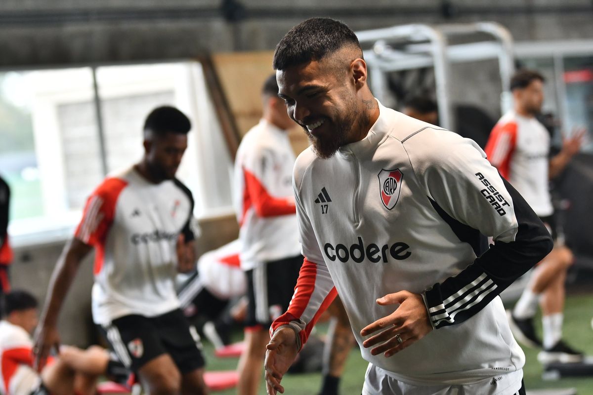 Paulo Díaz es titular en la defensa de River.