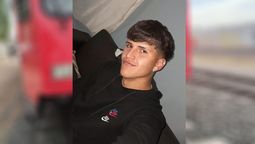 Indicaron que la víctima de 19 años caminaba junto a su padre cuando fue arrollado por el Metrotanvía. Como consecuencia, el joven murió en el lugar. Foto: Matías Pascualetti/ Radio Nihuil.