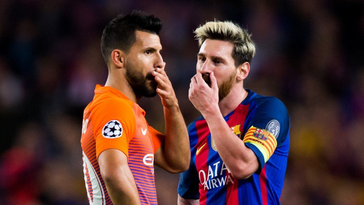 El Kun Agüero y Leo Messi podrían ser compañeros en el Barcelona.