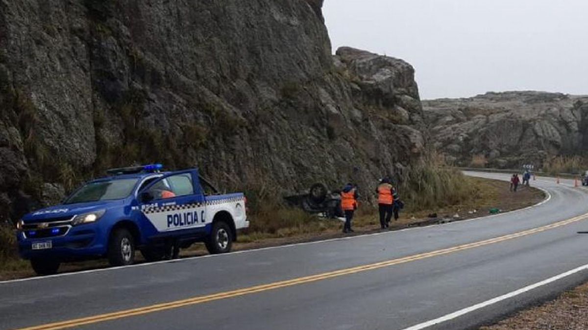 Un mendocino murió al volcar su camioneta en el Camino de las Altas Cumbres, en la llamada "Curva de Vialidad"