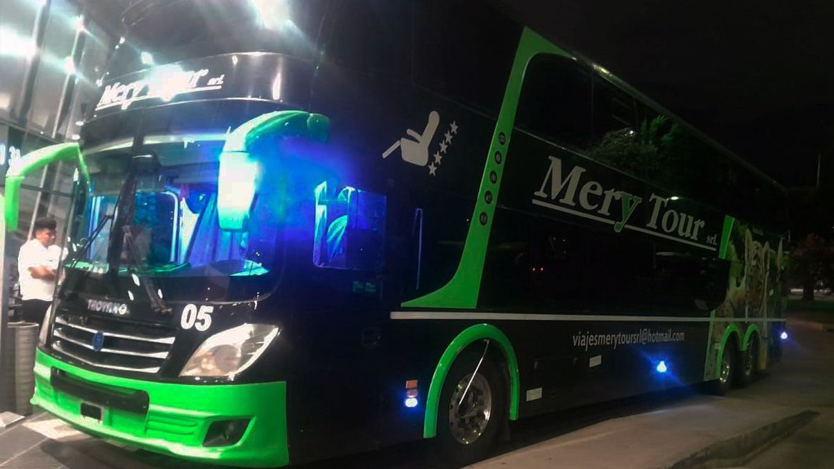 Otro micro de la empresa Mery Tour tiene inconvenientes en su tour de compras a Chile.