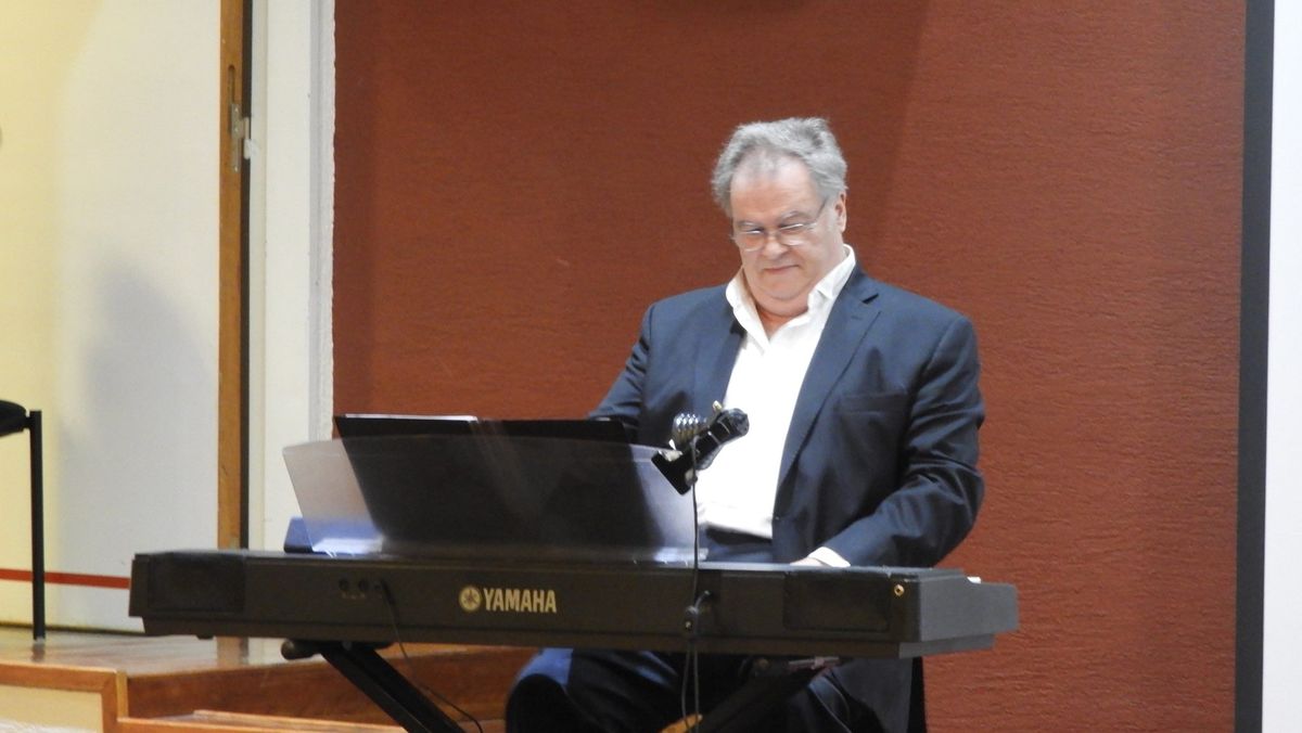 Fernando Ballesteros.