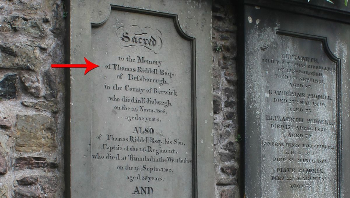 Tumba de Tom Riddle. Tumba de Tom Riddle.