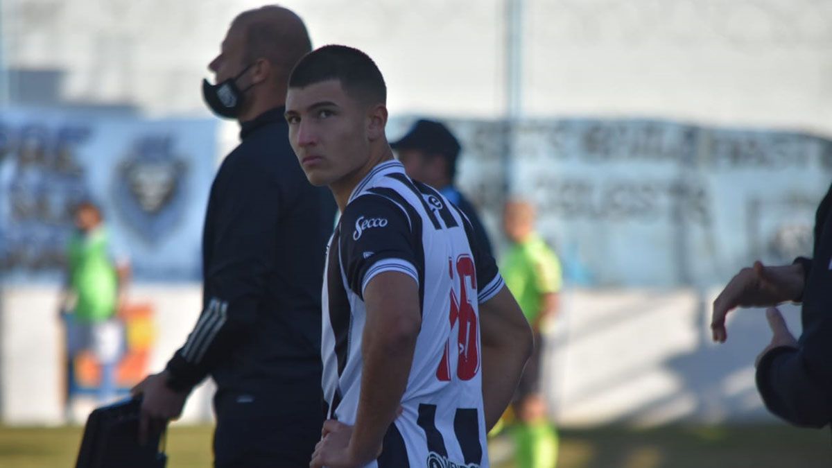 Alessandro Riep cumplió el sueño de debutar en el Lobo