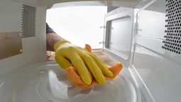 La mejor manera de limpiar el microondas&nbsp;