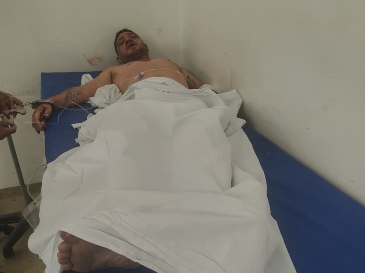 Bestia. Este es el salvaje que le dio una golpiza a las nena de 7 años. Bestia. Este es el salvaje que le dio una golpiza a las nena de 7 años. 