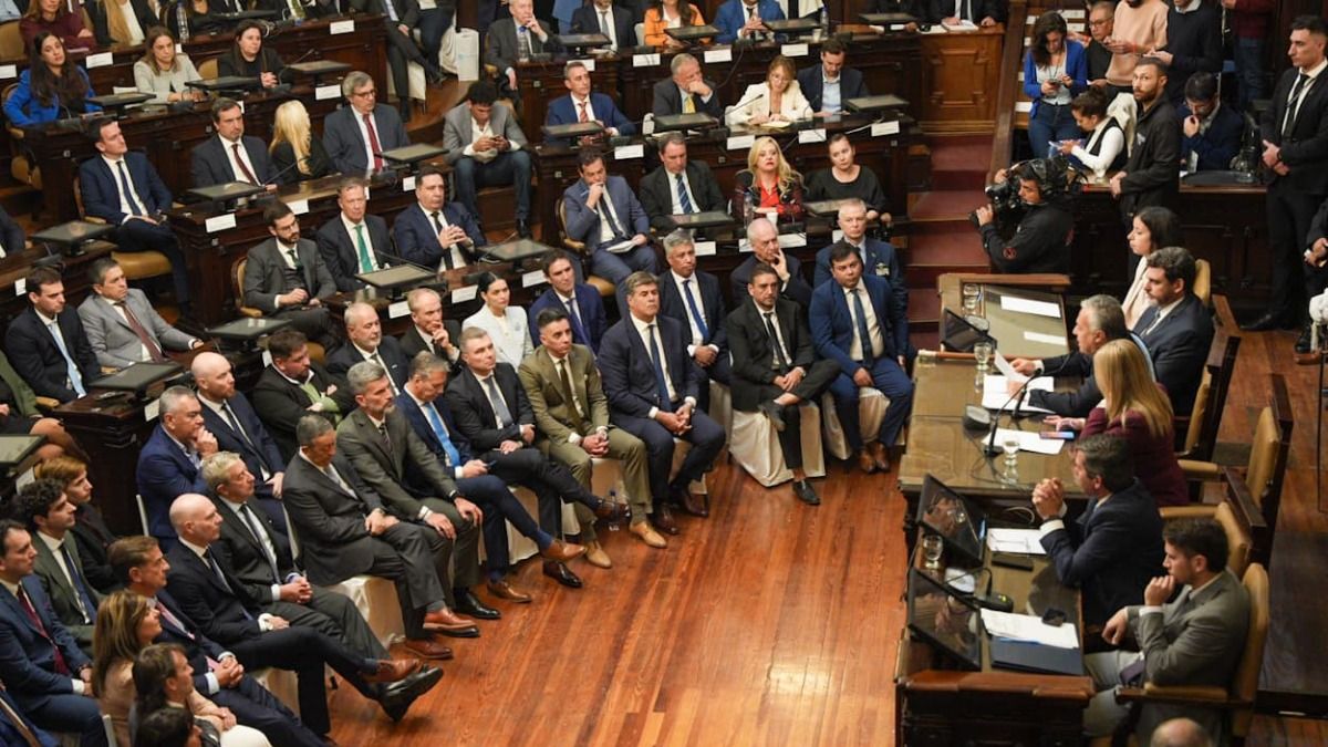 El discurso del gobernador Alfredo Cornejo puede ser procesado para una lectura rápida a través de la Inteligencia Artificial (IA).&nbsp;