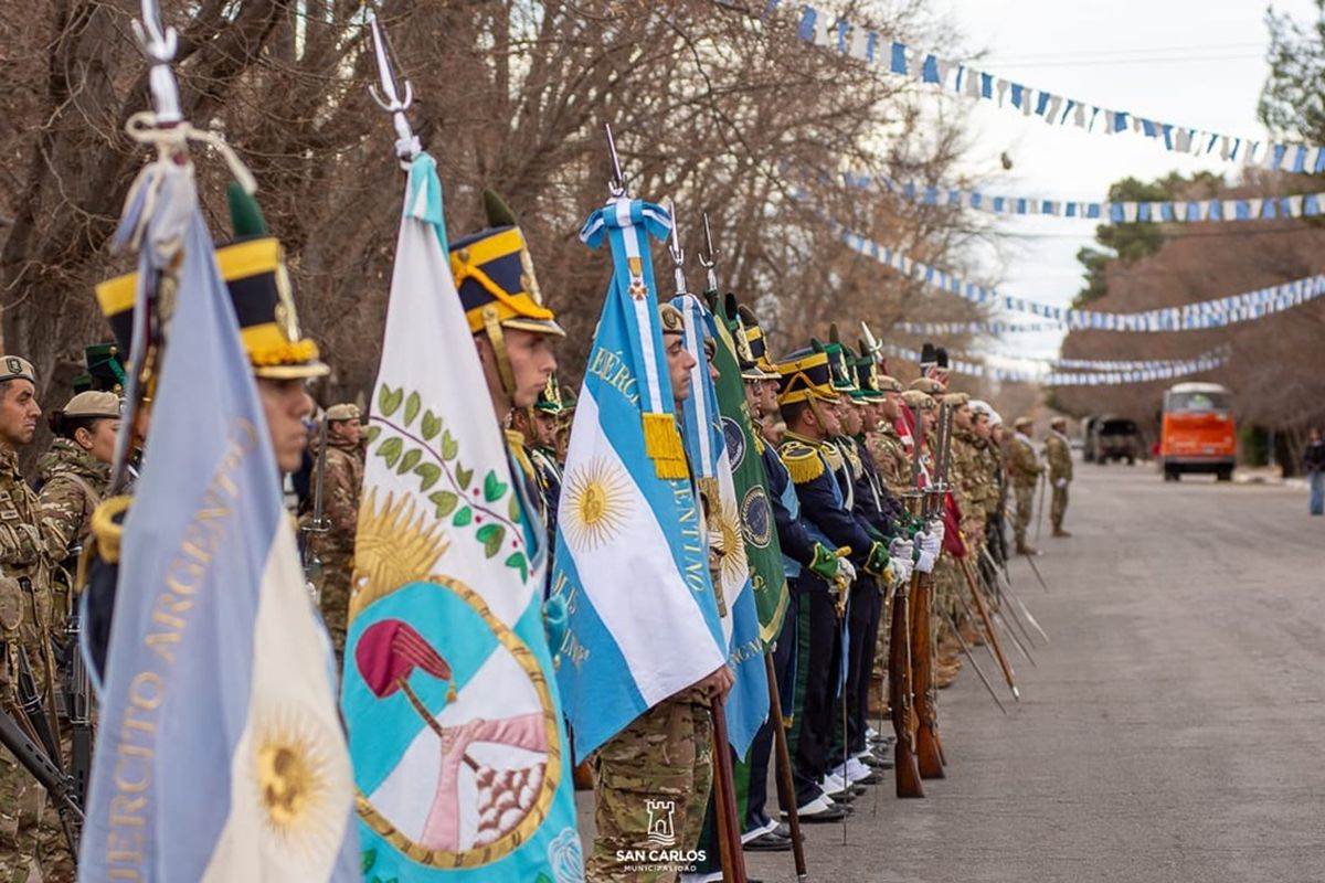 San Carlos realizó un emotivo homenaje a las víctimas de la tragedia de la Laguna del Diamante. San Carlos realizó un emotivo homenaje a las víctimas de la tragedia de la Laguna del Diamante.