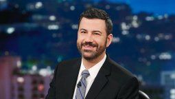 Jimmy Kimmel bromea acerca de los sobres en los Oscar