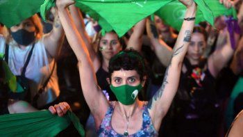 El aborto legal puede ser aprobado este martes en el Senado