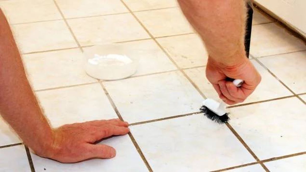 Entre los trucos caseros de limpieza se destaca una excelente técnica para limpiar las juntas de las baldosas. Entre los trucos caseros de limpieza se destaca una excelente técnica para limpiar las juntas de las baldosas.