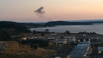 Robó un avión, hizo acrobacias y se estrelló