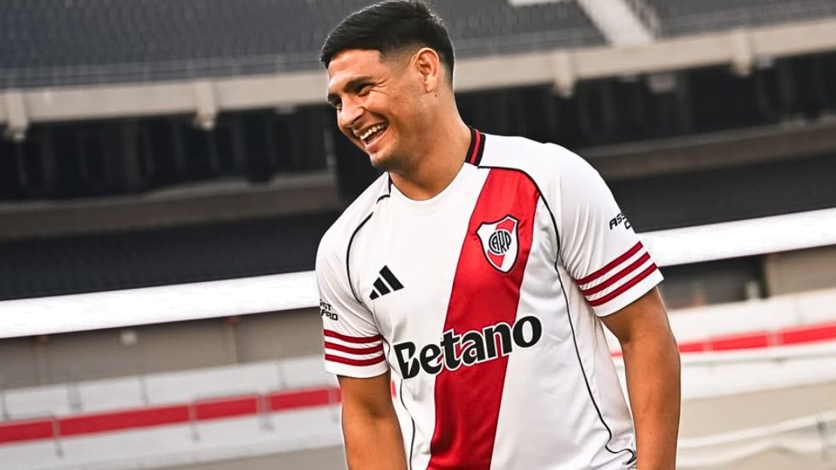 Maximiliano Salas ya es nuevo jugador de River. 